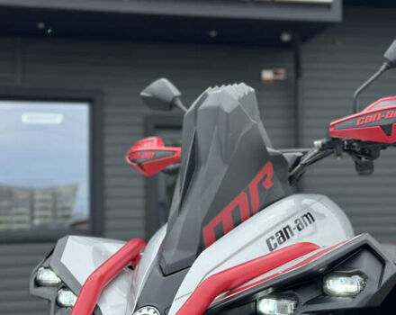 Серый БРП Аутлендер, объемом двигателя 1 л и пробегом 2 тыс. км за 18700 $, фото 1 на Automoto.ua