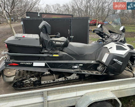 Білий БРП Скі-Ду, об'ємом двигуна 1.2 л та пробігом 4 тис. км за 10000 $, фото 4 на Automoto.ua