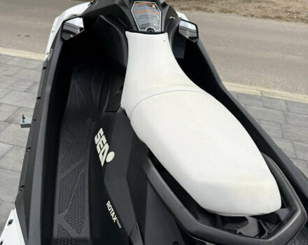 Білий БРП Спарк, об'ємом двигуна 0.9 л та пробігом 100 тис. км за 7600 $, фото 3 на Automoto.ua