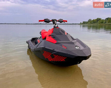 Красный БРП Спарк, объемом двигателя 1 л и пробегом 100 тыс. км за 11500 $, фото 4 на Automoto.ua