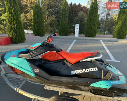 БРП Спарк, объемом двигателя 0 л и пробегом 125 тыс. км за 8700 $, фото 5 на Automoto.ua