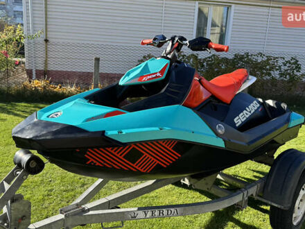 БРП Спарк, объемом двигателя 0 л и пробегом 112 тыс. км за 8300 $, фото 1 на Automoto.ua