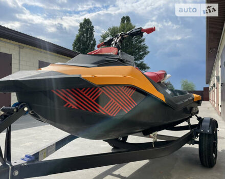 Оранжевый БРП Спарк, объемом двигателя 0 л и пробегом 102 тыс. км за 10000 $, фото 6 на Automoto.ua