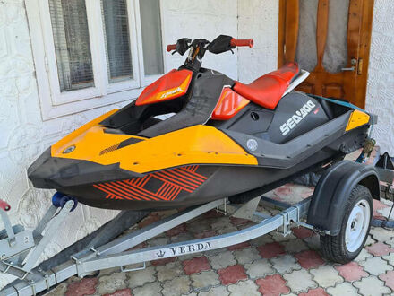 БРП Спарк 2019 в Косове на Automoto.ua Оранжевый БРП Спарк, объемом двигателя 1 л и пробегом 1 тыс. км за 10900 $, фото 1 на Automoto.ua