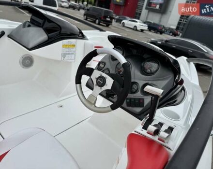 Білий БРП Спідстер, об'ємом двигуна 0 л та пробігом 1 тис. км за 37500 $, фото 33 на Automoto.ua