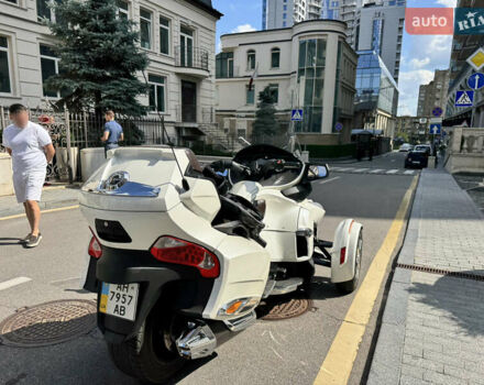 БРП Спайдер, об'ємом двигуна 1 л та пробігом 17 тис. км за 14800 $, фото 3 на Automoto.ua