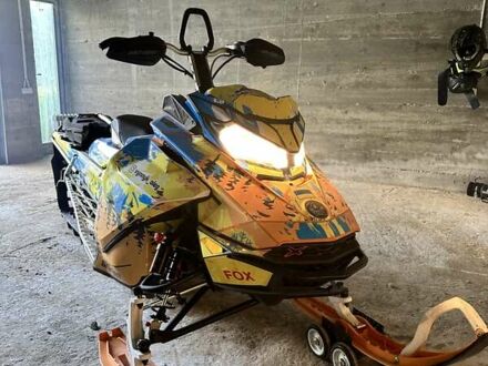 Серый БРП Суммит, объемом двигателя 0 л и пробегом 2 тыс. км за 10000 $, фото 1 на Automoto.ua