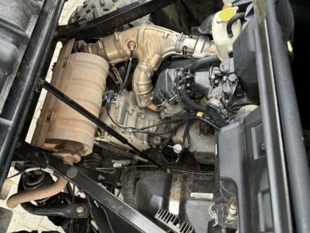 БРП Defender, объемом двигателя 0.8 л и пробегом 16 тыс. км за 10800 $, фото 1 на Automoto.ua