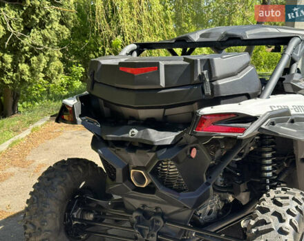 Белый БРП Maverick X3, объемом двигателя 0.9 л и пробегом 2 тыс. км за 25500 $, фото 3 на Automoto.ua