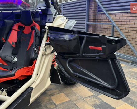 Бежевый БРП Maverick X3, объемом двигателя 0.9 л и пробегом 2 тыс. км за 35900 $, фото 12 на Automoto.ua