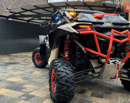 Бежевый БРП Maverick X3, объемом двигателя 0.9 л и пробегом 2 тыс. км за 35900 $, фото 5 на Automoto.ua