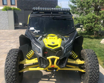 Черный БРП Maverick X3, объемом двигателя 0.9 л и пробегом 9 тыс. км за 30000 $, фото 1 на Automoto.ua