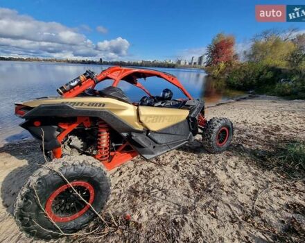 Красный БРП Maverick X3, объемом двигателя 0.9 л и пробегом 6 тыс. км за 15800 $, фото 4 на Automoto.ua