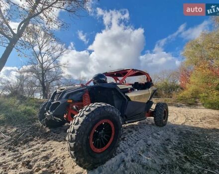 Красный БРП Maverick X3, объемом двигателя 0.9 л и пробегом 6 тыс. км за 15800 $, фото 2 на Automoto.ua