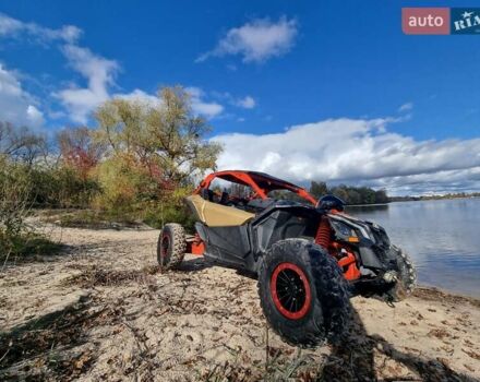 Красный БРП Maverick X3, объемом двигателя 0.9 л и пробегом 6 тыс. км за 15800 $, фото 3 на Automoto.ua