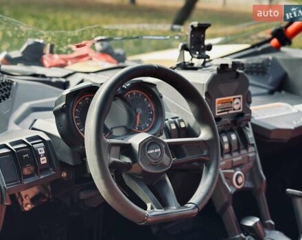 Красный БРП Maverick X3, объемом двигателя 0.9 л и пробегом 4 тыс. км за 22499 $, фото 23 на Automoto.ua