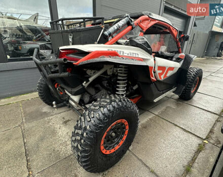 БРП Maverick X3, объемом двигателя 0.9 л и пробегом 7 тыс. км за 32000 $, фото 2 на Automoto.ua