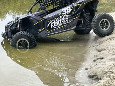 БРП Maverick X3 2018 у Полтаві на Automoto.ua БРП Maverick X3, об'ємом двигуна 1 л та пробігом 5 тис. км за 24500 $, фото 1 на Automoto.ua
