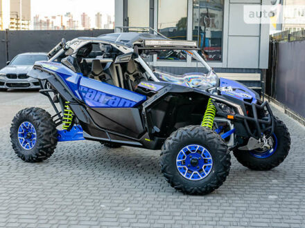 Синий БРП Maverick X3, объемом двигателя 0.9 л и пробегом 1 тыс. км за 37000 $, фото 1 на Automoto.ua