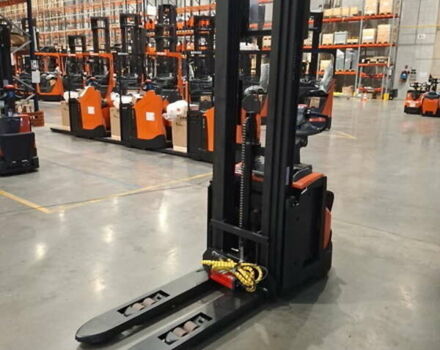 БТ Тойота SWE, об'ємом двигуна 0 л та пробігом 0 тис. км за 11064 $, фото 2 на Automoto.ua