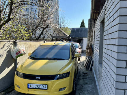 Желтый БИД E6, объемом двигателя 0 л и пробегом 60 тыс. км за 13699 $, фото 1 на Automoto.ua
