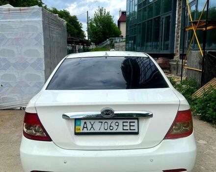 Белый БИД Ф3, объемом двигателя 1.5 л и пробегом 100 тыс. км за 2000 $, фото 2 на Automoto.ua