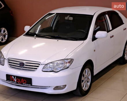 БІД F3 2013 у Одесі на Automoto.ua Білий БІД F3, об'ємом двигуна 1.49 л та пробігом 151 тис. км за 2900 $, фото 2 на Automoto.ua