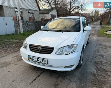 Белый БИД Ф3, объемом двигателя 1.49 л и пробегом 82 тыс. км за 3600 $, фото 5 на Automoto.ua