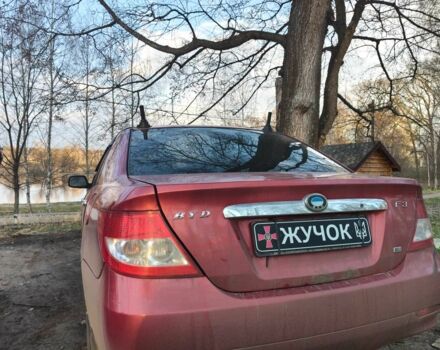 Красный БИД Ф3, объемом двигателя 1.6 л и пробегом 202 тыс. км за 1122 $, фото 1 на Automoto.ua