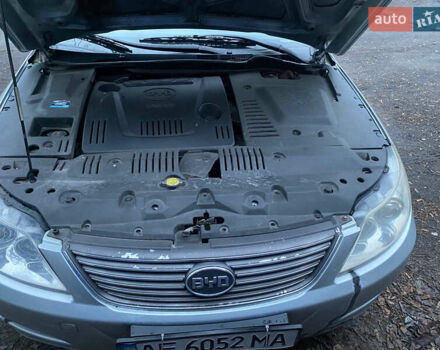 Серый БИД Ф6, объемом двигателя 2 л и пробегом 120 тыс. км за 4000 $, фото 5 на Automoto.ua