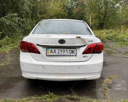 Белый БИД Нью Ф3, объемом двигателя 1.5 л и пробегом 130 тыс. км за 3000 $, фото 5 на Automoto.ua