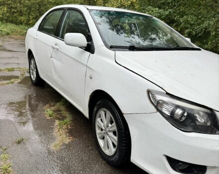 Белый БИД Нью Ф3, объемом двигателя 1.5 л и пробегом 130 тыс. км за 3000 $, фото 1 на Automoto.ua