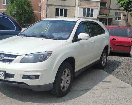 Белый БИД С6, объемом двигателя 2.36 л и пробегом 102 тыс. км за 4000 $, фото 1 на Automoto.ua