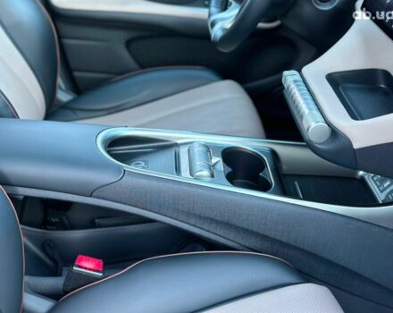 Серый БИД Dolphin, объемом двигателя 1 л и пробегом 11 тыс. км за 19990 $, фото 38 на Automoto.ua