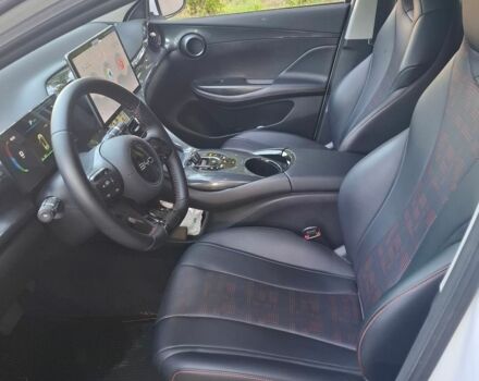 Белый БИД e2, объемом двигателя 0 л и пробегом 16 тыс. км за 18299 $, фото 39 на Automoto.ua