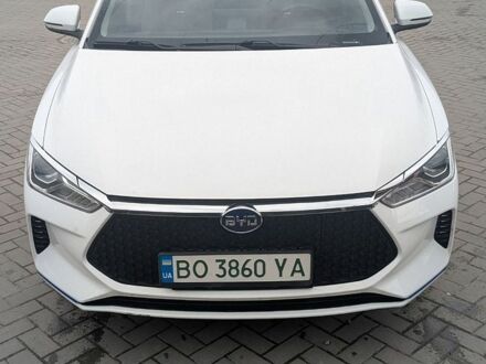 Белый БИД e2, объемом двигателя 0 л и пробегом 90 тыс. км за 13700 $, фото 1 на Automoto.ua