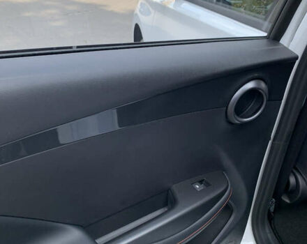БИД e2, объемом двигателя 0 л и пробегом 1 тыс. км за 18500 $, фото 31 на Automoto.ua