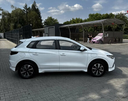 БИД e2, объемом двигателя 0 л и пробегом 1 тыс. км за 18500 $, фото 4 на Automoto.ua