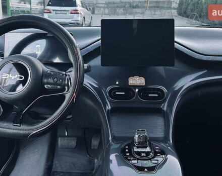 Серый БИД e2, объемом двигателя 0 л и пробегом 30 тыс. км за 17000 $, фото 5 на Automoto.ua