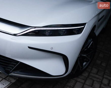 Белый БИД Han, объемом двигателя 0 л и пробегом 61 тыс. км за 30800 $, фото 16 на Automoto.ua