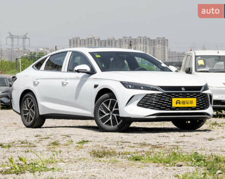 Білий БІД Qin L, об'ємом двигуна 1.5 л та пробігом 1 тис. км за 22600 $, фото 2 на Automoto.ua