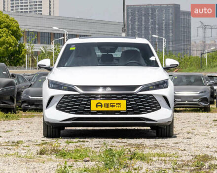 Білий БІД Qin L, об'ємом двигуна 1.5 л та пробігом 1 тис. км за 22600 $, фото 1 на Automoto.ua