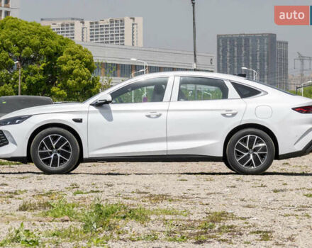 Білий БІД Qin L, об'ємом двигуна 1.5 л та пробігом 1 тис. км за 22600 $, фото 3 на Automoto.ua