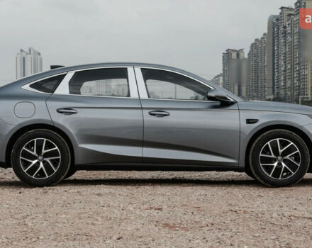 БИД Qin L, объемом двигателя 1.5 л и пробегом 0 тыс. км за 21800 $, фото 6 на Automoto.ua