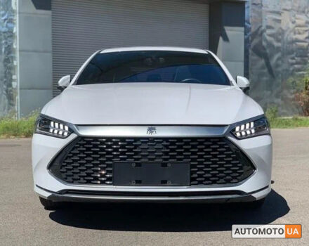 Белый БИД Qin Plus, объемом двигателя 0 л и пробегом 1 тыс. км за 28300 $, фото 1 на Automoto.ua