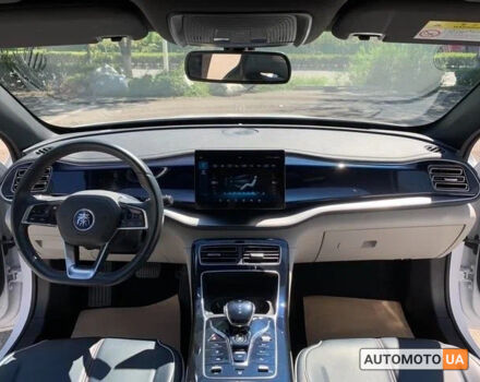 Белый БИД Qin Plus, объемом двигателя 0 л и пробегом 1 тыс. км за 28300 $, фото 6 на Automoto.ua