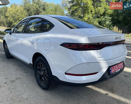 Белый БИД Qin Plus, объемом двигателя 1.5 л и пробегом 1 тыс. км за 19499 $, фото 3 на Automoto.ua