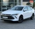 Білий БІД Qin Plus, об'ємом двигуна 1.5 л та пробігом 3 тис. км за 19700 $, фото 1 на Automoto.ua