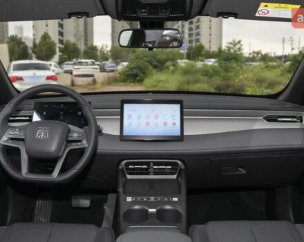 БІД Qin Plus, об'ємом двигуна 1.5 л та пробігом 0 тис. км за 19500 $, фото 13 на Automoto.ua