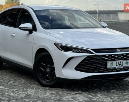 БИД Qin Plus, объемом двигателя 1.5 л и пробегом 0 тыс. км за 18999 $, фото 3 на Automoto.ua